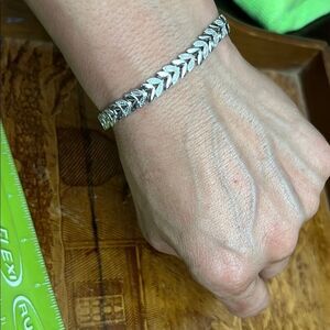 Elegant Silver Leaf Bracelet